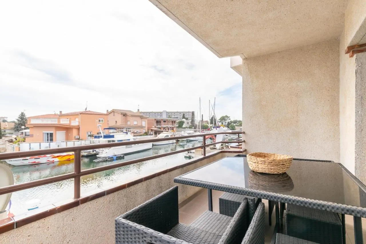 Apartamento Maya Vista Al Canal Apartment Roses 0*,  Spain